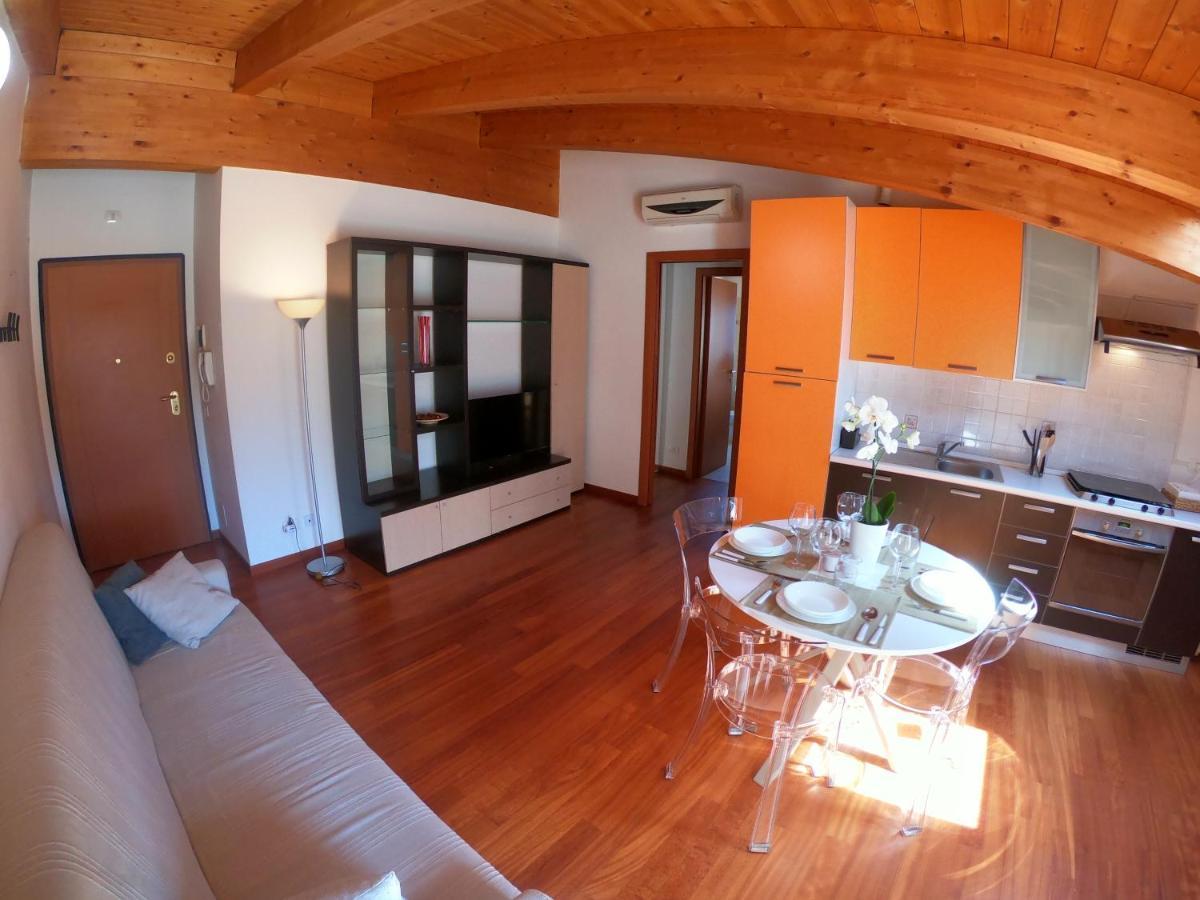 Attico Petfriendly Con Terrazzo, Via Del Borgo Apartment Montesilvano Ngoại thất bức ảnh
