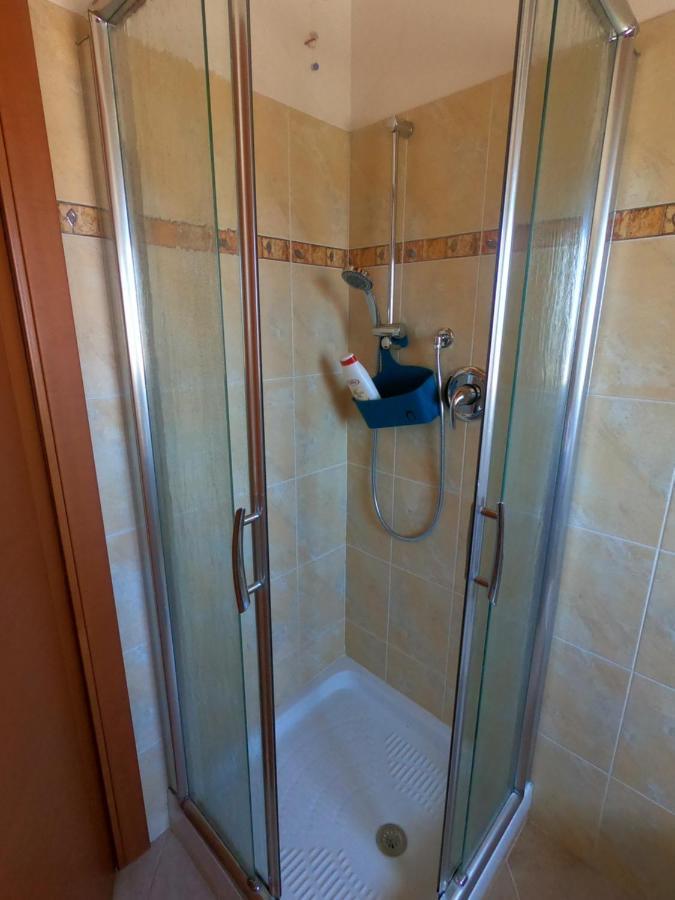 Attico Petfriendly Con Terrazzo, Via Del Borgo Apartment Montesilvano Ngoại thất bức ảnh