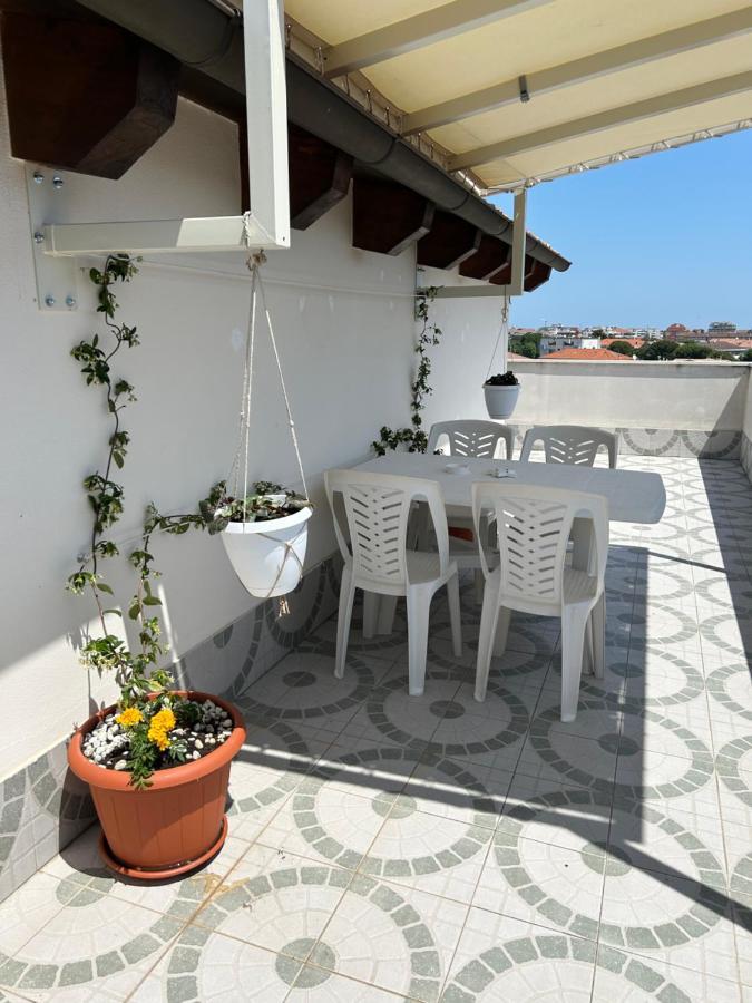 Attico Petfriendly Con Terrazzo, Via Del Borgo Apartment Montesilvano Ngoại thất bức ảnh